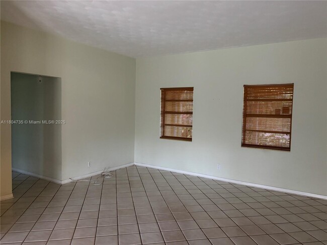 Photo - 5951 SW 84th St