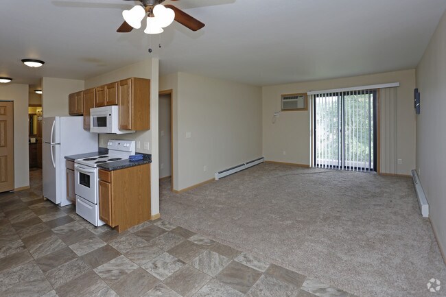 2BR, 1BA - 1,025 SF