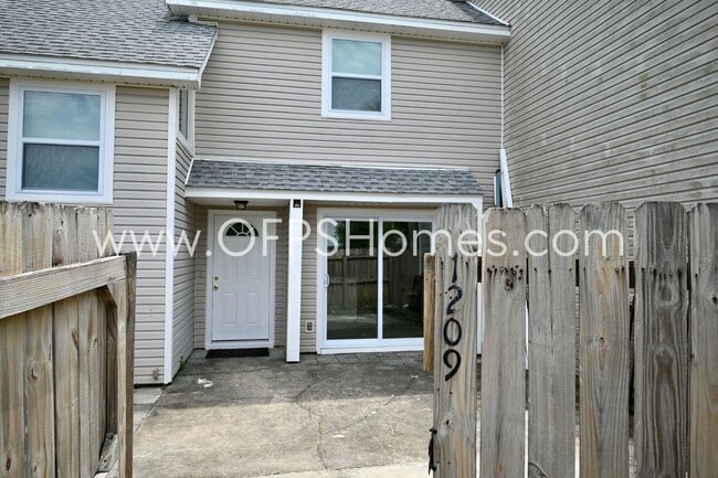 1209 Quail Lake Blvd