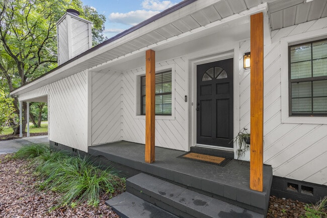 Photo - Jack and Shelby Taylor Casa