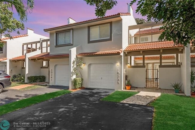 Photo - 10235 NW 46th St Townhome