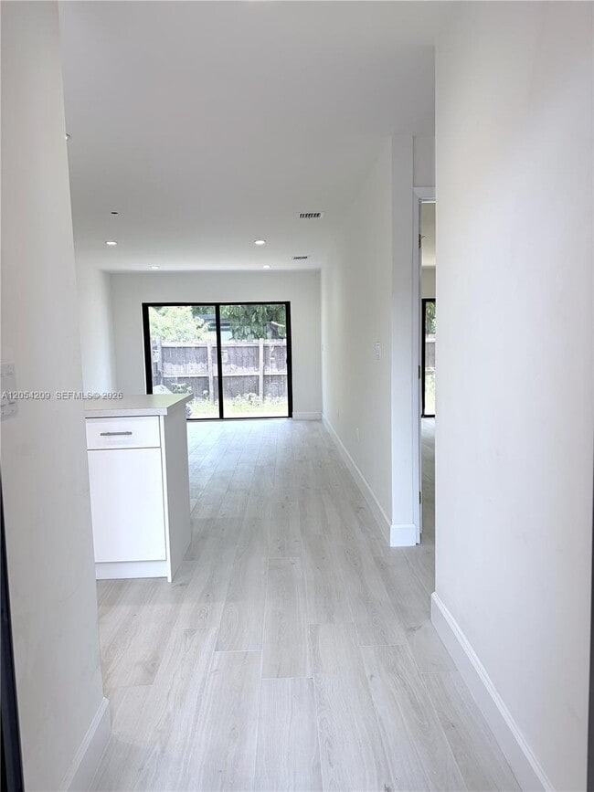 Photo - 3809 SW 82nd Ave