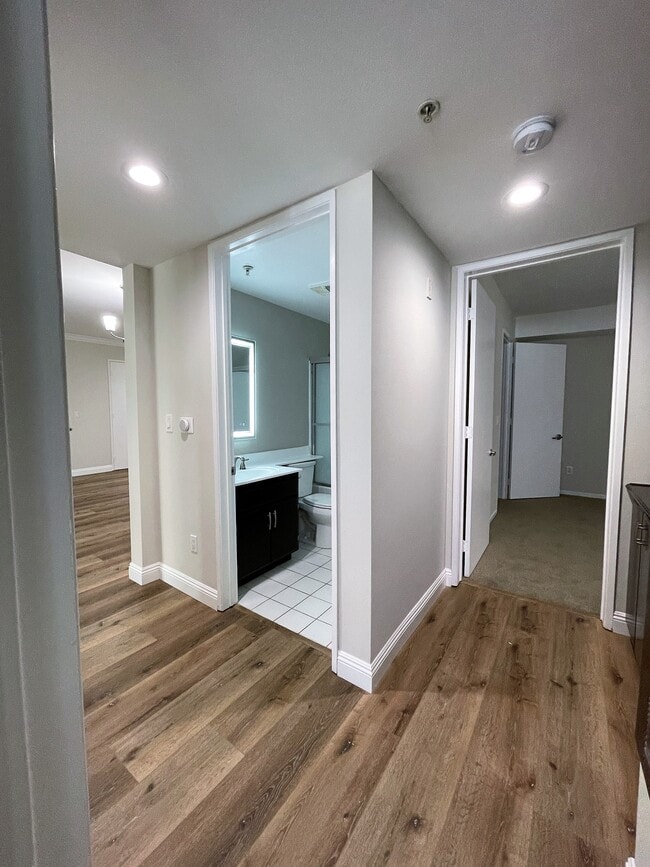 Hallyway