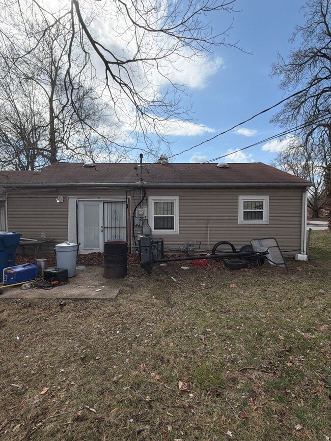 Photo - 7013 Edna St