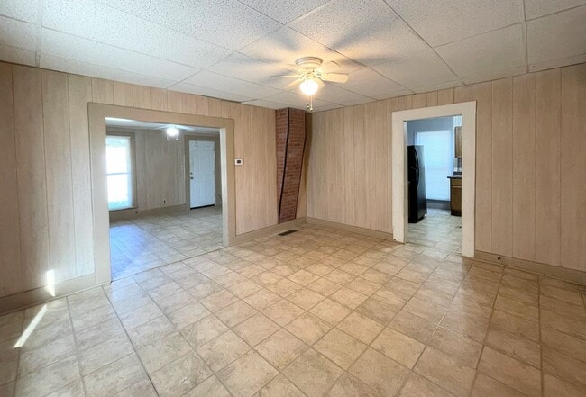 Photo - Spacious 1 Bed 1 Bath House