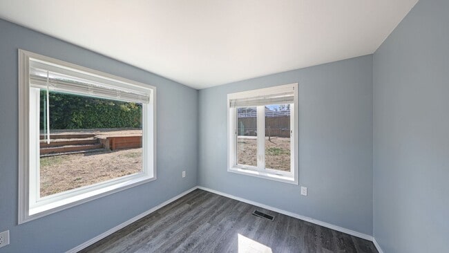 Photo - 2025 Baymont Dr