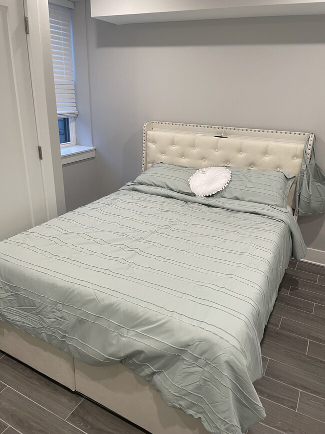 Photo - 5237 Chancellor St