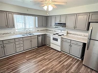 Photo - 7120-7122-7122 Glendale Ave Unit Top
