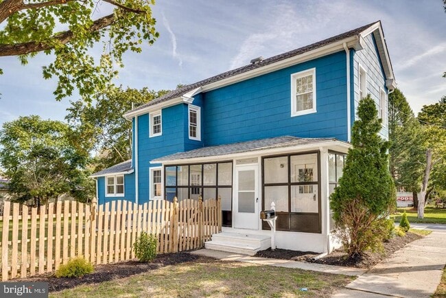 63 Branch St
