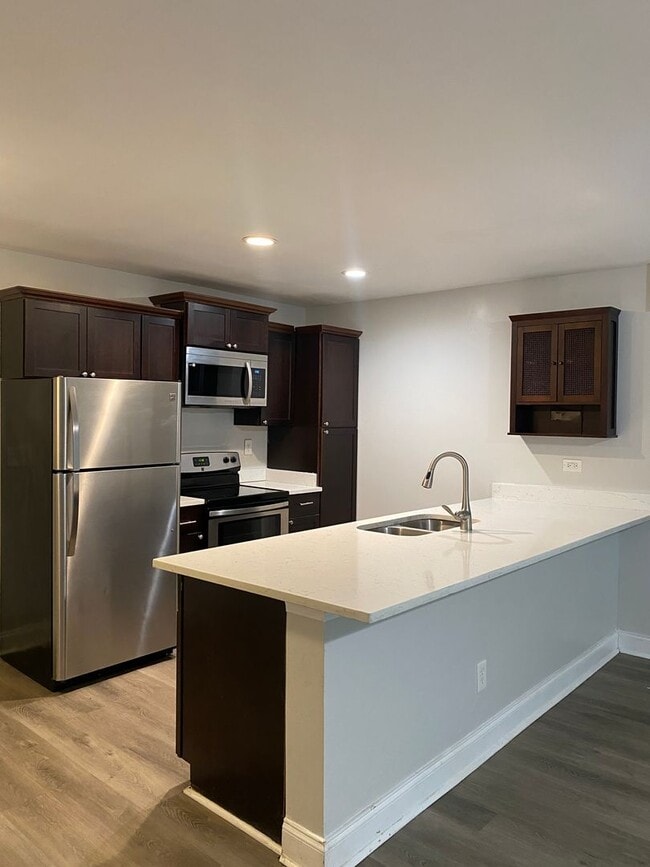 Photo - *Choose Your Special!* Spacious Fully Renovated 2-Bedroom Apartment in Alamo Heights ISD Unidad 105