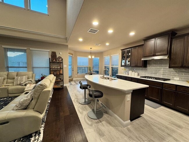 Photo - 3341 Balboa Wy