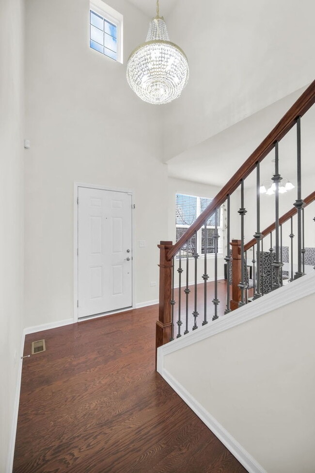 Photo - 4255 Fraser Cir