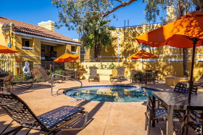 Photo - 4880 E 29th St Unidad 4880 E 29th Street