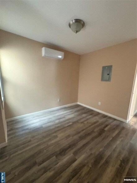 Photo - 172 N Main St Unit 3