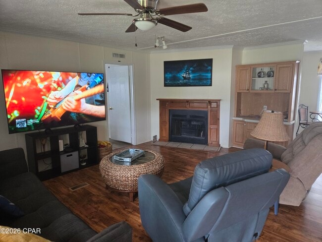 Photo - 2115 Bent Oak Ct