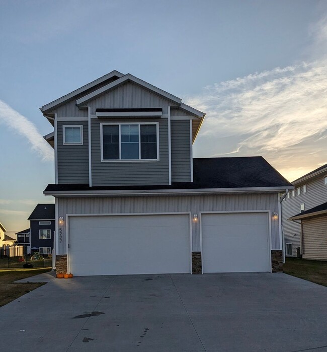 4-bedroom, 3-bathroom West Fargo Single-Fa... - 4-bedroom, 3-bathroom West Fargo Single-Fa... House