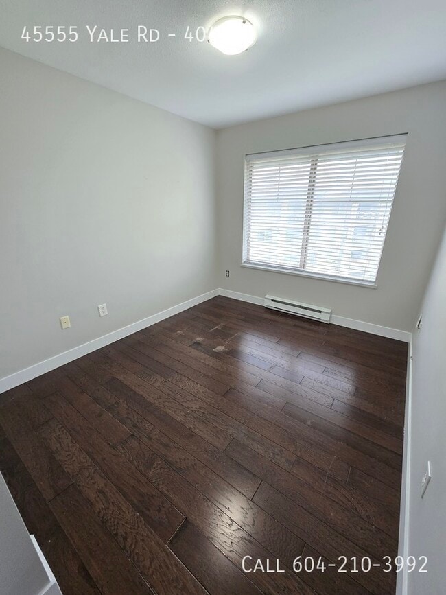 Photo - Corner Unit Condo in Chilliwack Unit 404