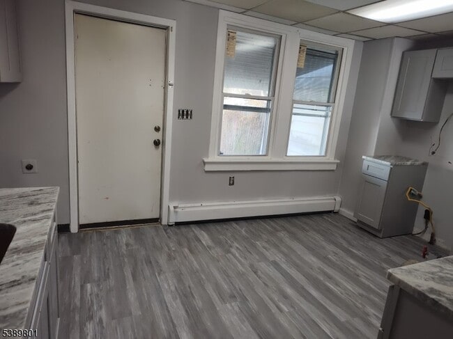 Photo - 243 Mercer St