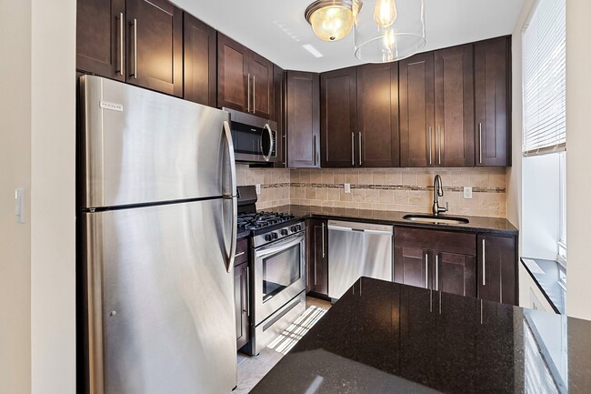 Photo - 188 Bellevue Ave Apartments