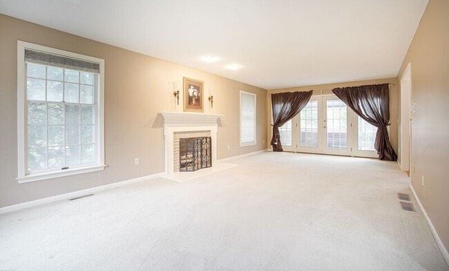 Photo - 14 Horseshoe Ln