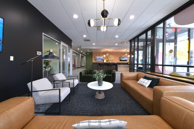 Photo - Yugo Columbia District Flats