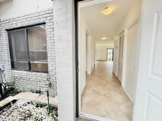 Photo - 1415 SW 110th Way