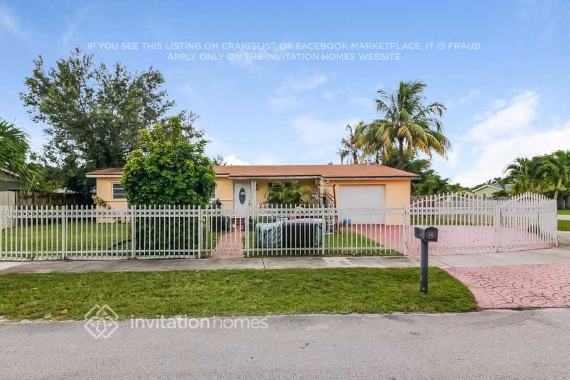 Photo - 998 NW 202nd St