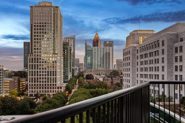 Building Photo - 1080 Peachtree St NE Rental