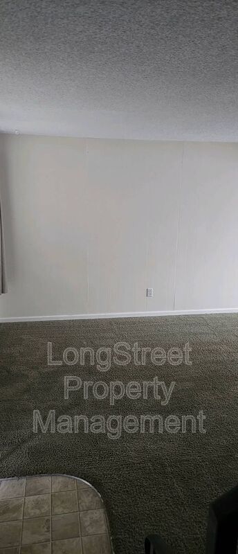 Photo - 2307 Newton St