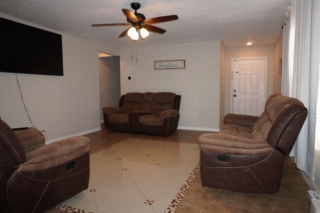 Photo - 3632 Candlehill