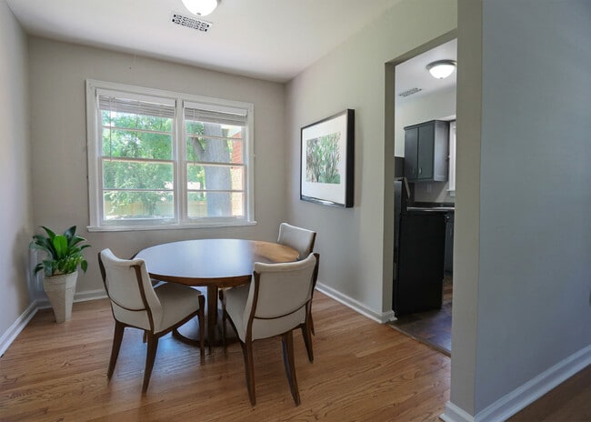 Photo - 599 Estridge Dr