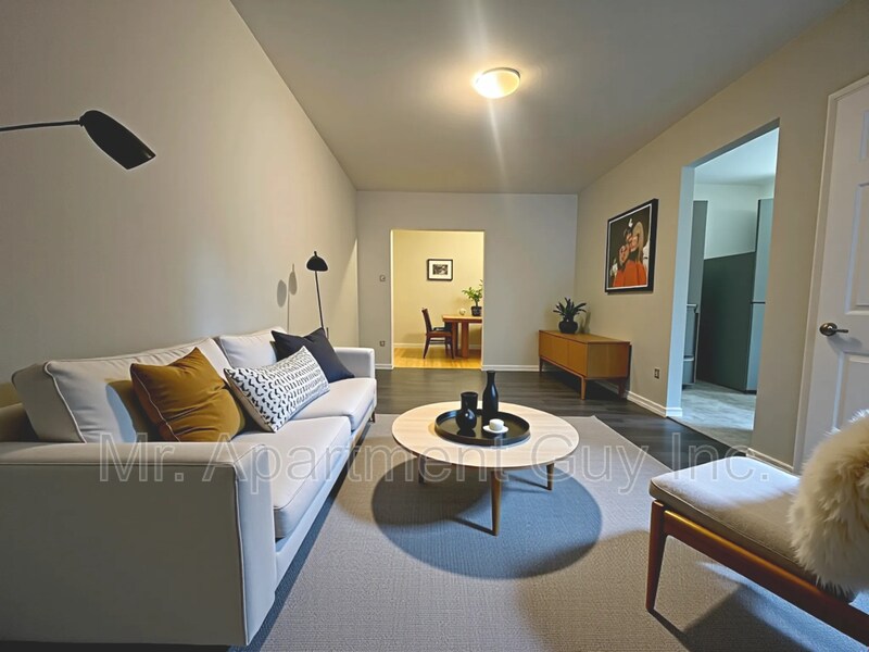 Photo - 2 Balsam Ave S Unit Suite 11