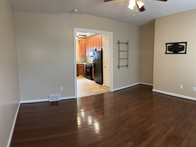 Photo - 158 Dryden Way