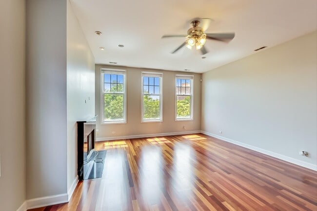 Photo - Available August 1st - 3 Bedroom in Wicker Park Unit 202