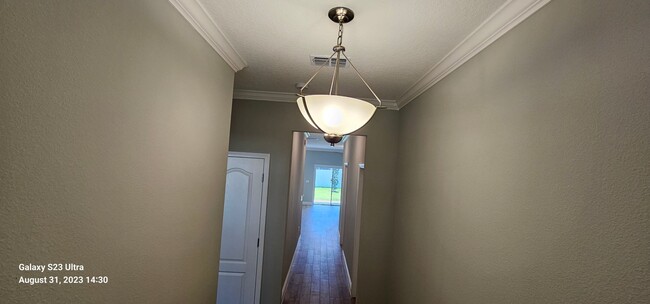 New 3/2/2.5 Home with Upgrades - New 3/2/2.5 Home with Upgrades
