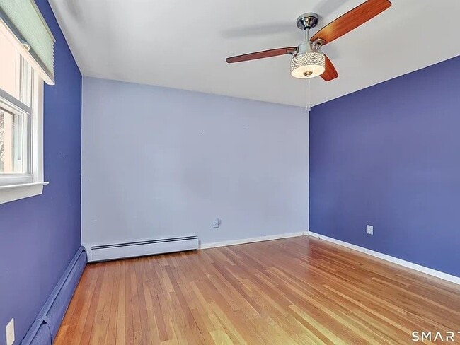 Photo - 20 Hill Farm Rd