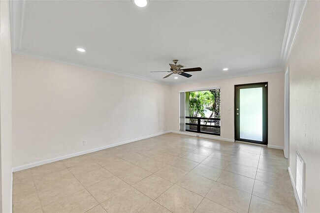Photo - 2200 NE 54th St Unit East