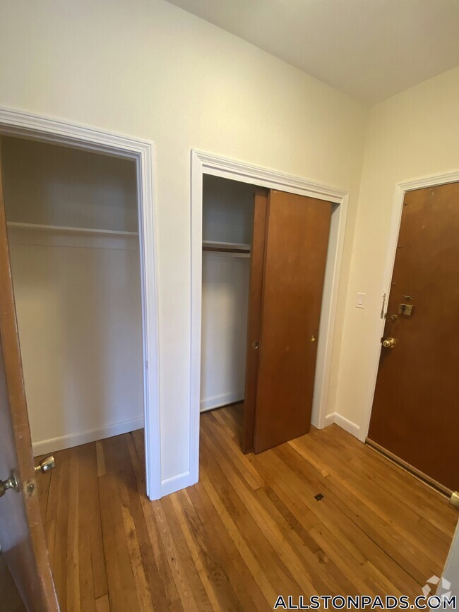 Building Photo - 64 Brighton Ave Rental