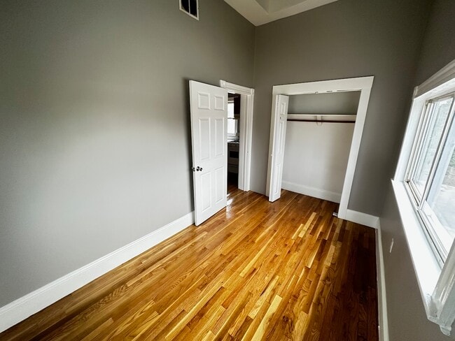 Photo - 33 Adamson St