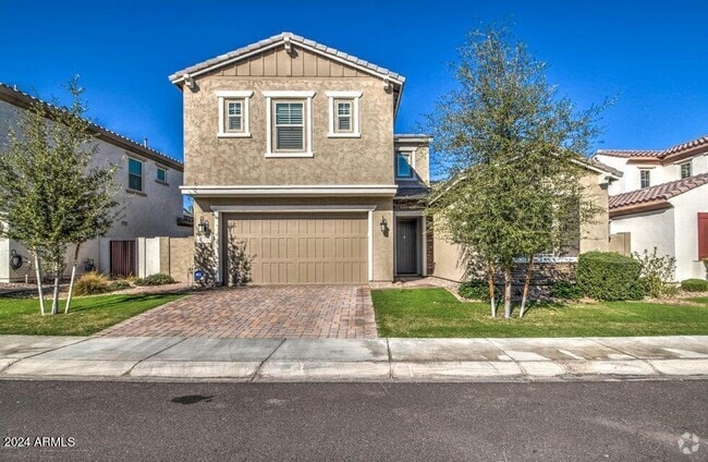 Building Photo - 922 W Yellowstone Way Rental