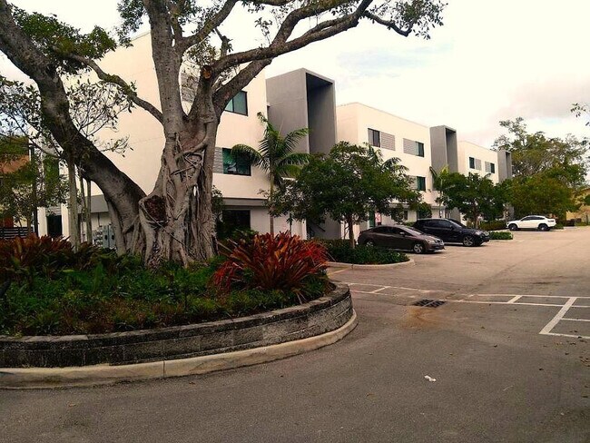 Photo - 3050 NW 68th St Unit 1101