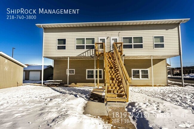 Building Photo - 1819 N 21st St Unit #E Rental