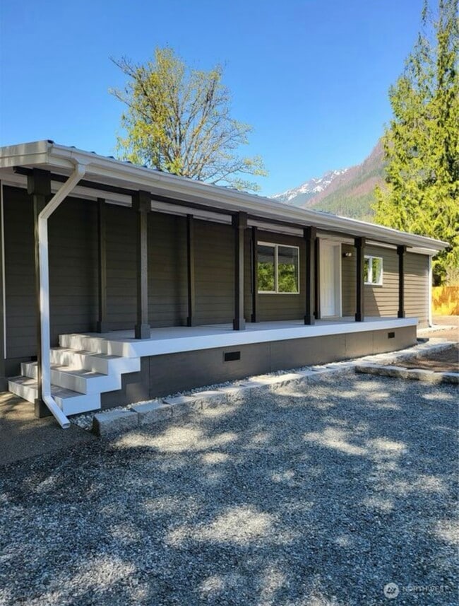 Building Photo - 63642 NE 194th Pl Rental
