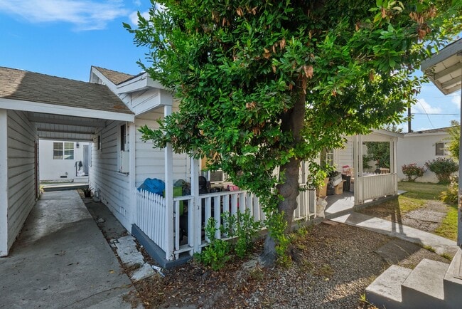 Building Photo - Newly built in El Monte