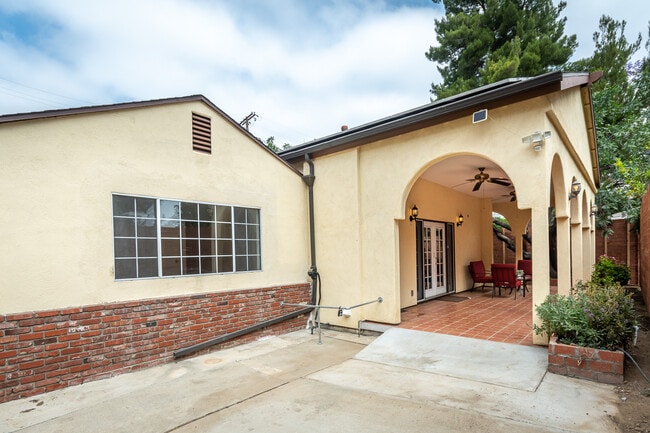 Photo - 5617 Katherine Ave