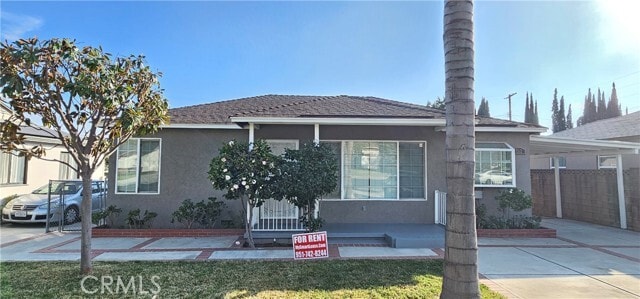 Building Photo - 712 E Yale St