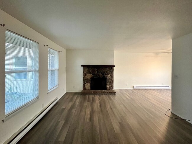 Photo - 500/502 Conway Pl* Unit 500 Conway Pl