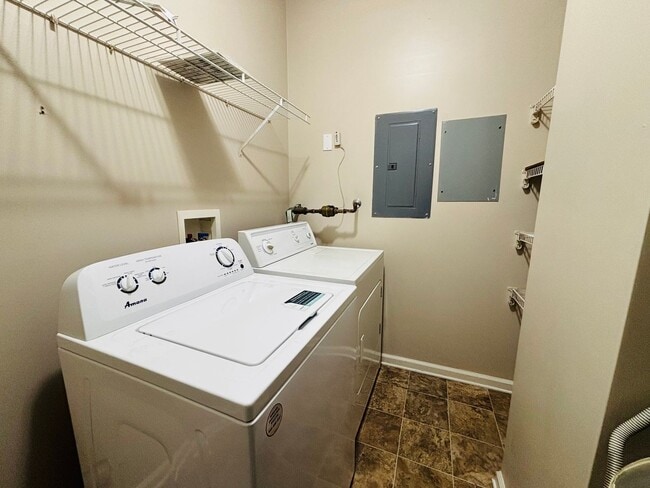 Photo - 215 S Knollwood Dr