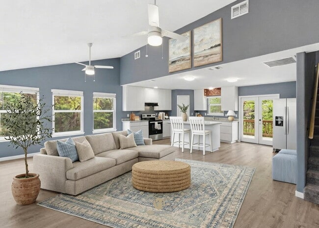 Photo - 3-bedroom, 2-bath home nestled in the Rolling Hills subdivision in Canyon Lake