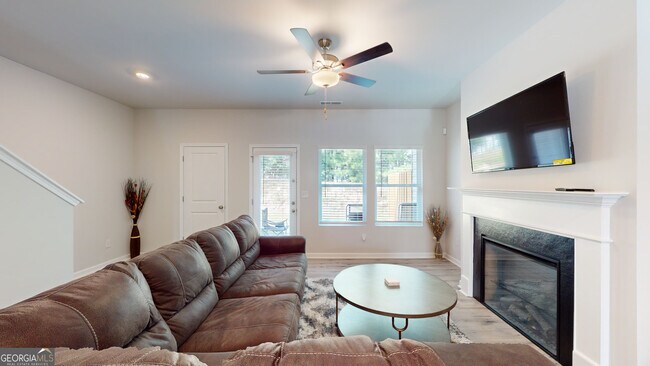 Photo - 6117 Mallory Ridge